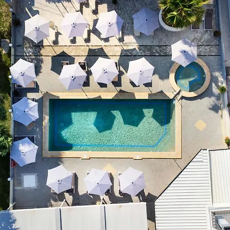 Aparthotel Akritas *